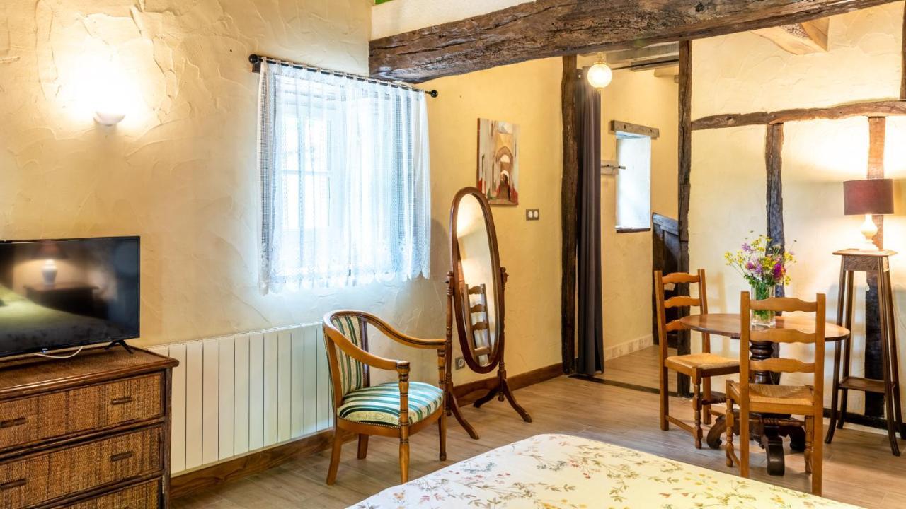 La Maison De Yuka Plieux Esterno foto
