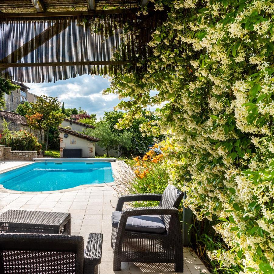 La Maison De Yuka Plieux Esterno foto